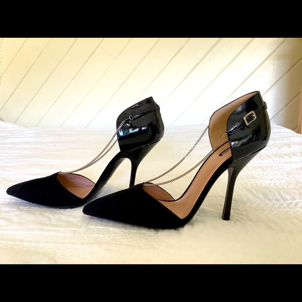 Giorgio Armani Black Suede Patent Stiletto Pumps NEW size 39 size 8